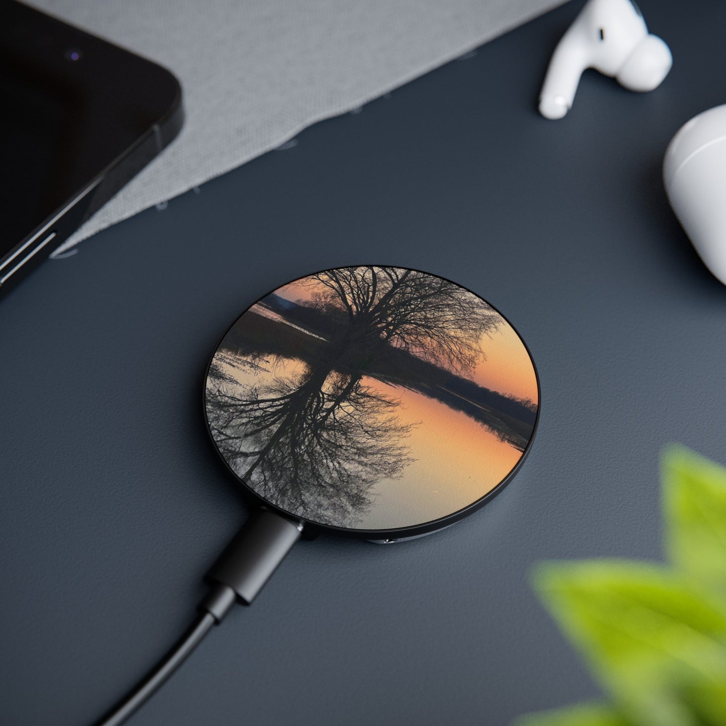 “Reflection At Sunset” Magnetic Induction Charger